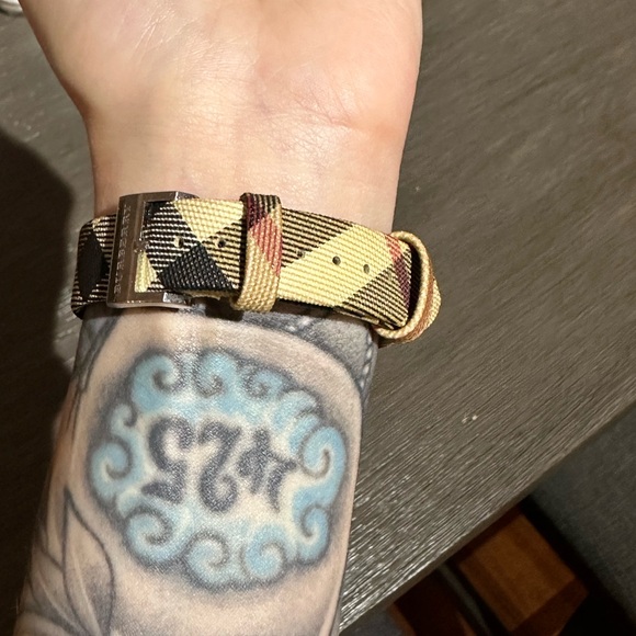 Burberry Ladies Watch - Picture 6 of 11